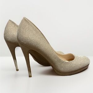 Le Chateau Women’s High Heels, Gold Glitter/Sparkle Pumps Size 7, Almond Toe